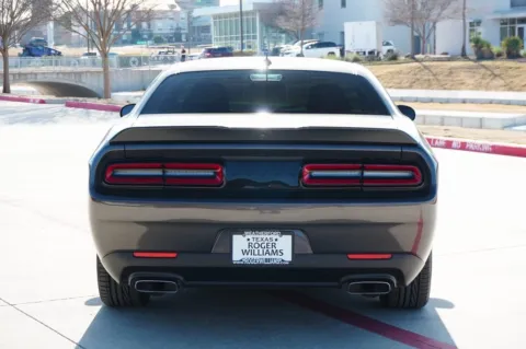 More photos of 2022 Dodge Challenger R/T at Roger Williams Chrysler Dodge Jeep Ram, TX