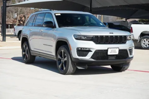 More photos of 2025 Jeep Grand Cherokee Limited at Roger Williams Chrysler Dodge Jeep Ram, TX