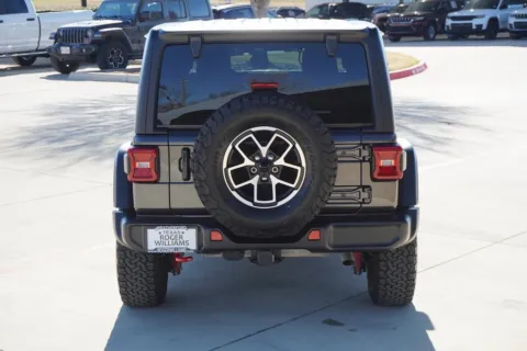 More photos of 2024 Jeep Wrangler Rubicon at Roger Williams Chrysler Dodge Jeep Ram, TX