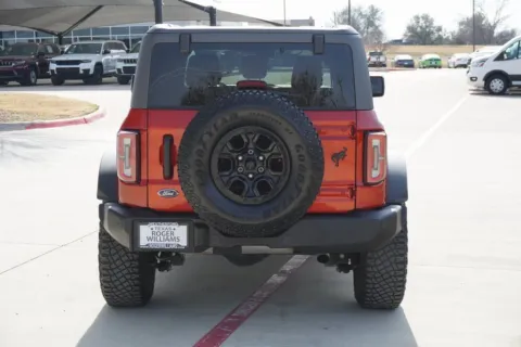 More photos of 2024 Ford Bronco Wildtrak at Roger Williams Chrysler Dodge Jeep Ram, TX