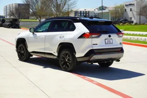 More photos of 2023 Toyota RAV4 Hybrid XSE at Roger Williams Chrysler Dodge Jeep Ram, TX
