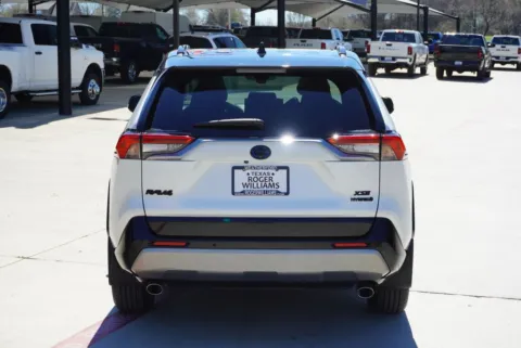 More photos of 2023 Toyota RAV4 Hybrid XSE at Roger Williams Chrysler Dodge Jeep Ram, TX