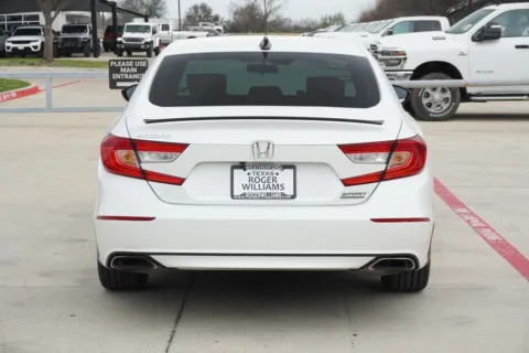 More photos of 2022 Honda Accord Sport Special Edition at Roger Williams Chrysler Dodge Jeep Ram, TX