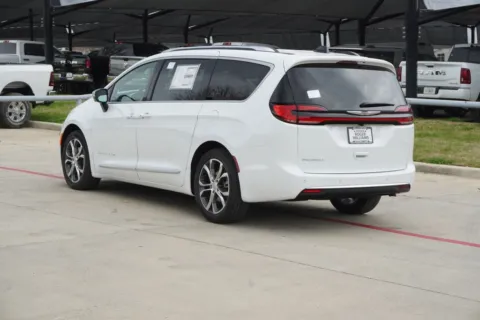 Another view of 2026 Chrysler Pacifica Pinnacle for sale in Weatherford, TX at Roger Williams Chrysler Dodge Jeep Ram