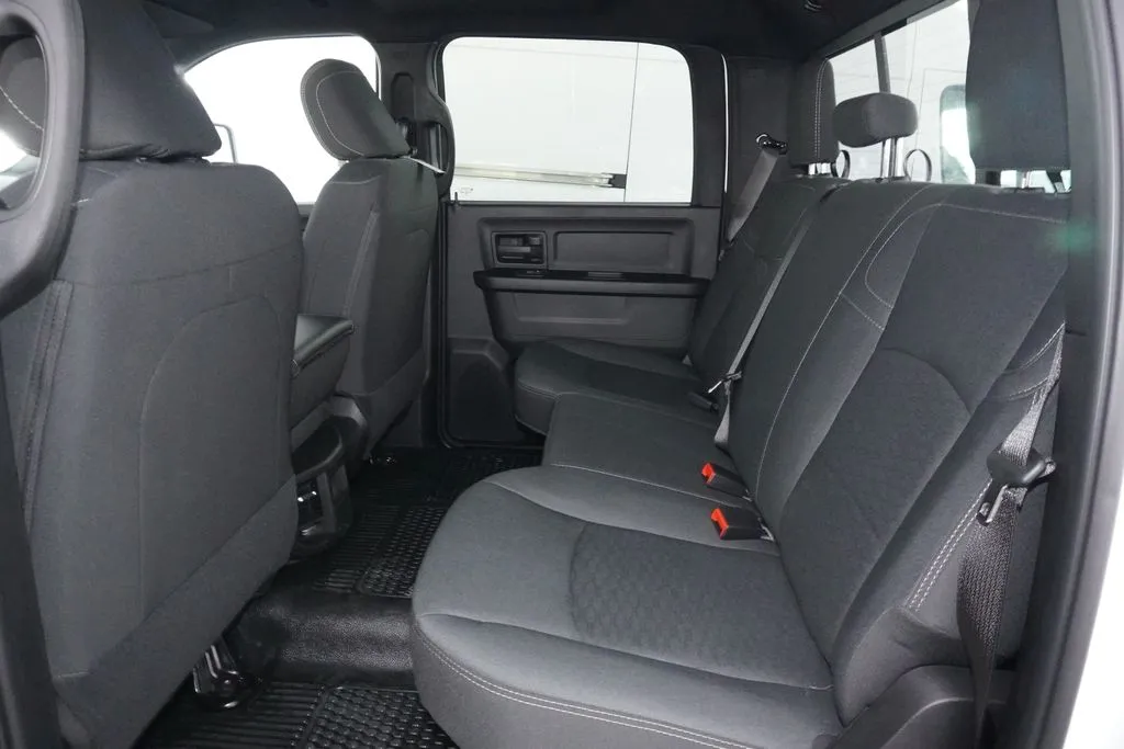 2026 RAM 3500 Tradesman - Photo 11