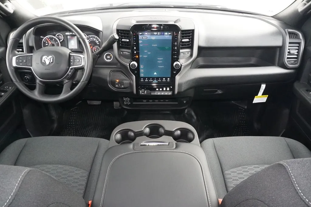 2026 RAM 3500 Tradesman - Photo 9
