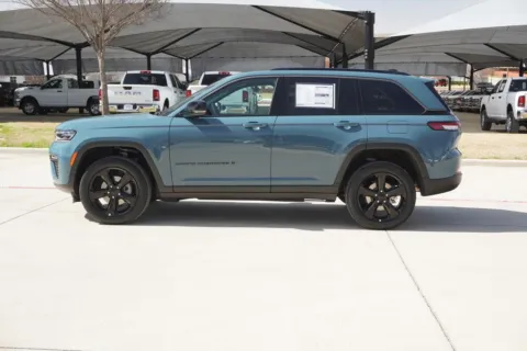 Photos of 2026 Jeep Grand Cherokee Limited for sale in Weatherford, TX at Roger Williams Chrysler Dodge Jeep Ram