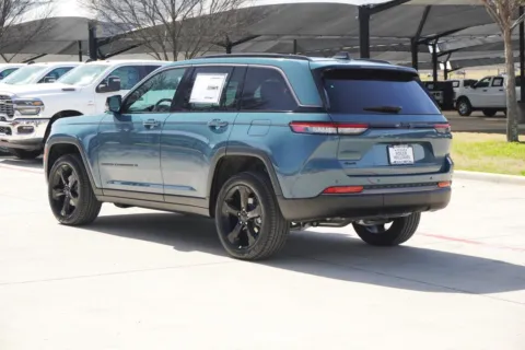 Another view of 2026 Jeep Grand Cherokee Limited for sale in Weatherford, TX at Roger Williams Chrysler Dodge Jeep Ram