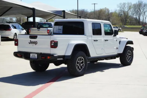 More photos of 2026 Jeep Gladiator Rubicon at Roger Williams Chrysler Dodge Jeep Ram, TX
