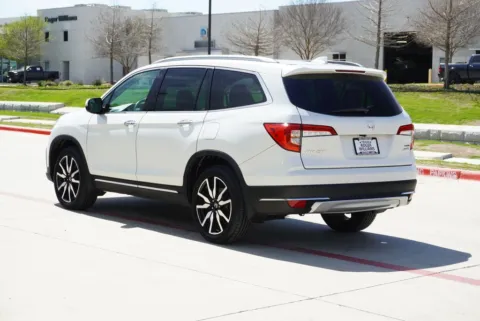 Another view of 2020 Honda Pilot Touring for sale in Weatherford, TX at Roger Williams Chrysler Dodge Jeep Ram