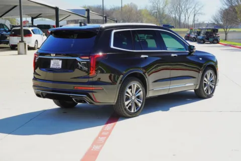 More photos of 2021 Cadillac XT6 Premium Luxury at Roger Williams Chrysler Dodge Jeep Ram, TX