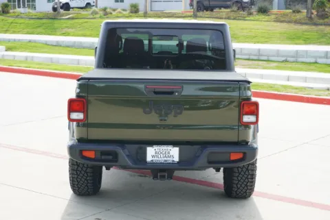 More photos of 2023 Jeep Gladiator Sport S at Roger Williams Chrysler Dodge Jeep Ram, TX