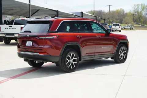 More photos of 2025 Jeep Grand Cherokee Limited at Roger Williams Chrysler Dodge Jeep Ram, TX
