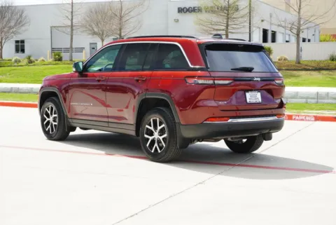 Another view of 2025 Jeep Grand Cherokee Limited for sale in Weatherford, TX at Roger Williams Chrysler Dodge Jeep Ram