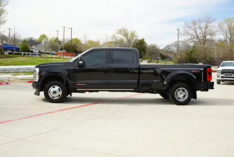 Photos of 2026 Ford Super Duty F-350 DRW Platinum for sale in Weatherford, TX at Roger Williams Chrysler Dodge Jeep Ram