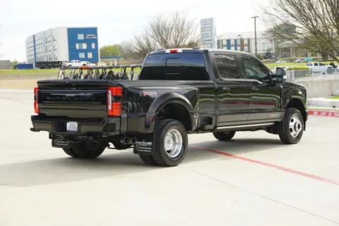 More photos of 2026 Ford Super Duty F-350 DRW Platinum at Roger Williams Chrysler Dodge Jeep Ram, TX