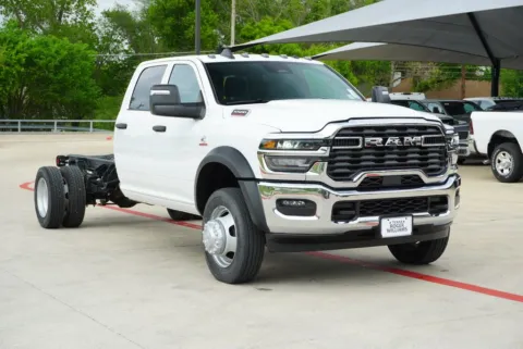 More photos of 2026 Ram 5500 Chassis Cab Tradesman at Roger Williams Chrysler Dodge Jeep Ram, TX