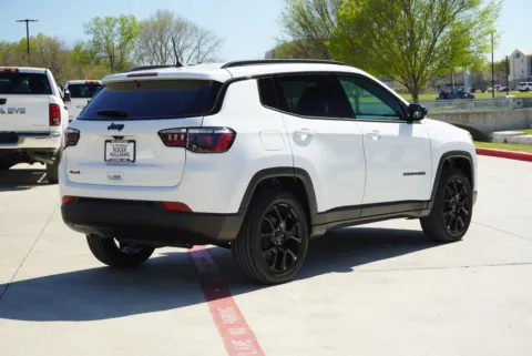 More photos of 2026 Jeep Compass Latitude Altitude at Roger Williams Chrysler Dodge Jeep Ram, TX