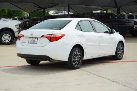 More photos of 2016 Toyota Corolla LE at Roger Williams Chrysler Dodge Jeep Ram, TX