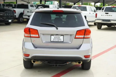 More photos of 2019 Dodge Journey SE at Roger Williams Chrysler Dodge Jeep Ram, TX