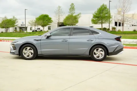 Photos of 2025 Hyundai Sonata SE for sale in Weatherford, TX at Roger Williams Chrysler Dodge Jeep Ram