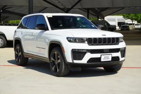 More photos of 2026 Jeep Grand Cherokee Limited at Roger Williams Chrysler Dodge Jeep Ram, TX
