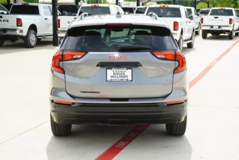 More photos of 2021 GMC Terrain SLT at Roger Williams Chrysler Dodge Jeep Ram, TX