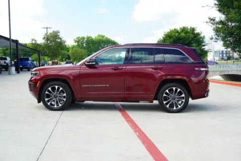 Photos of 2024 Jeep Grand Cherokee Overland for sale in Weatherford, TX at Roger Williams Chrysler Dodge Jeep Ram