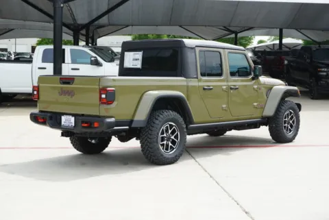 More photos of 2026 Jeep Gladiator Rubicon at Roger Williams Chrysler Dodge Jeep Ram, TX