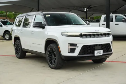 More photos of 2026 Jeep Grand Wagoneer Summit Obsidian at Roger Williams Chrysler Dodge Jeep Ram, TX
