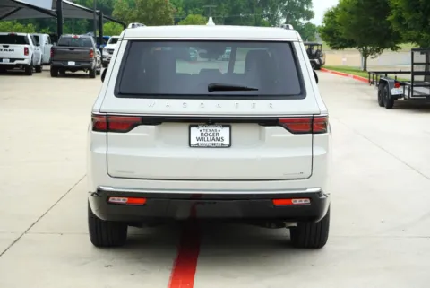 More photos of 2022 Jeep Wagoneer Series I at Roger Williams Chrysler Dodge Jeep Ram, TX