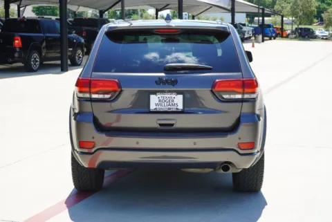More photos of 2018 Jeep Grand Cherokee Altitude at Roger Williams Chrysler Dodge Jeep Ram, TX