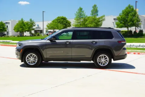 Photos of 2025 Jeep Grand Cherokee L Laredo for sale in Weatherford, TX at Roger Williams Chrysler Dodge Jeep Ram