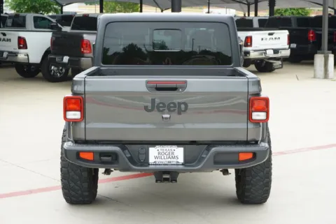 More photos of 2023 Jeep Gladiator Sport S at Roger Williams Chrysler Dodge Jeep Ram, TX