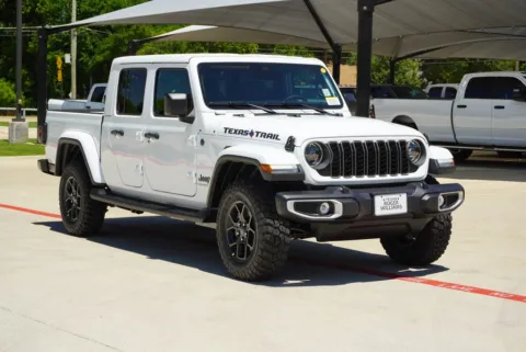 More photos of 2026 Jeep Gladiator Texas Trail at Roger Williams Chrysler Dodge Jeep Ram, TX