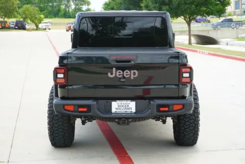 More photos of 2020 Jeep Gladiator Rubicon at Roger Williams Chrysler Dodge Jeep Ram, TX