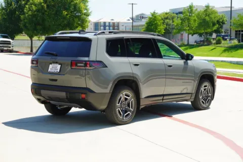 More photos of 2026 Jeep Cherokee Laredo at Roger Williams Chrysler Dodge Jeep Ram, TX