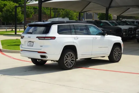 More photos of 2025 Jeep Grand Cherokee L Summit at Roger Williams Chrysler Dodge Jeep Ram, TX