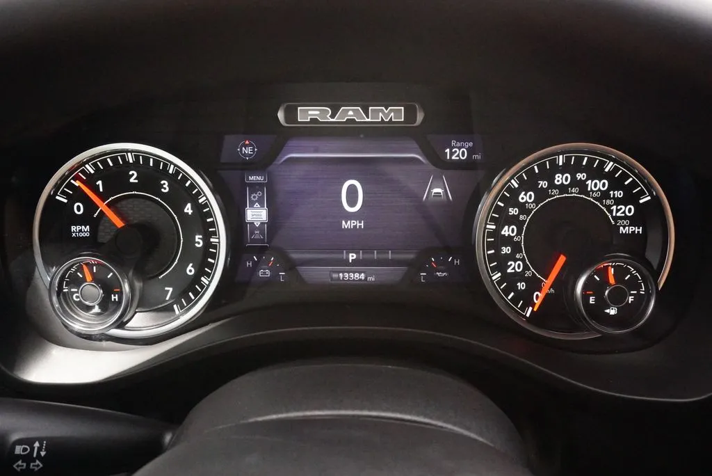 2025 RAM Ram 1500 Pickup Laramie - Photo 13