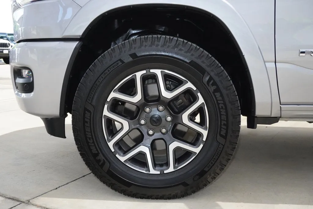 2025 RAM Ram 1500 Pickup Laramie - Photo 11