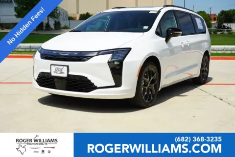 White 2027 Chrysler Pacifica Limited for sale in Weatherford, TX
