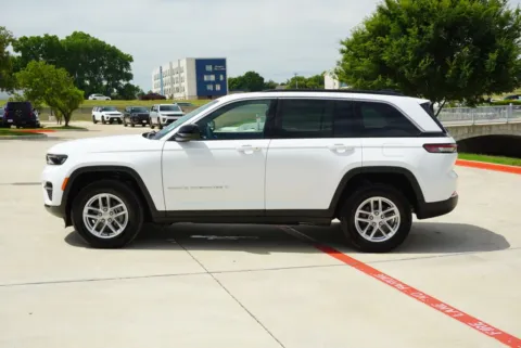 Photos of 2025 Jeep Grand Cherokee Laredo X for sale in Weatherford, TX at Roger Williams Chrysler Dodge Jeep Ram