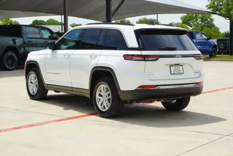 Another view of 2025 Jeep Grand Cherokee Laredo X for sale in Weatherford, TX at Roger Williams Chrysler Dodge Jeep Ram