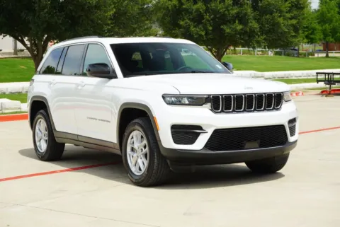 More photos of 2025 Jeep Grand Cherokee Laredo X at Roger Williams Chrysler Dodge Jeep Ram, TX