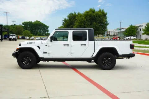 Photos of 2025 Jeep Gladiator Willys for sale in Weatherford, TX at Roger Williams Chrysler Dodge Jeep Ram