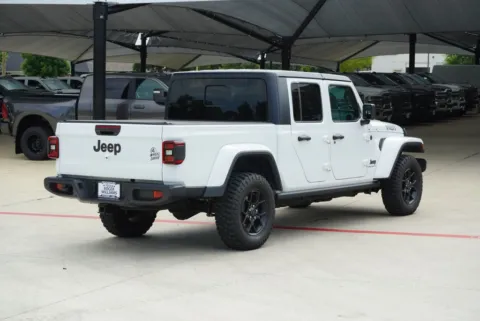 More photos of 2025 Jeep Gladiator Willys at Roger Williams Chrysler Dodge Jeep Ram, TX