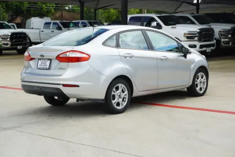 More photos of 2015 Ford Fiesta SE at Roger Williams Chrysler Dodge Jeep Ram, TX