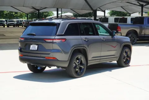 More photos of 2026 Jeep Grand Cherokee Limited at Roger Williams Chrysler Dodge Jeep Ram, TX