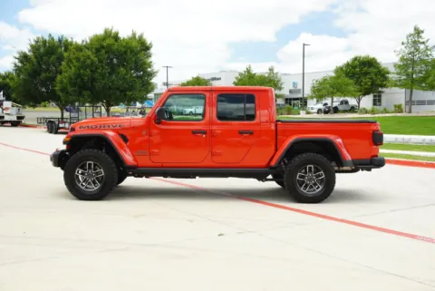 Photos of 2024 Jeep Gladiator Mojave X for sale in Weatherford, TX at Roger Williams Chrysler Dodge Jeep Ram