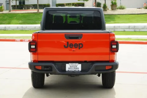 More photos of 2025 Jeep Gladiator Sport S at Roger Williams Chrysler Dodge Jeep Ram, TX